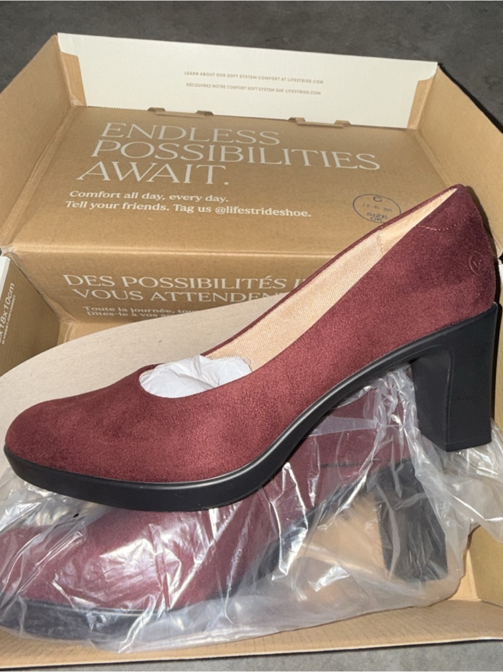 Life Stride Burgundy Suede Block Heel Pumps